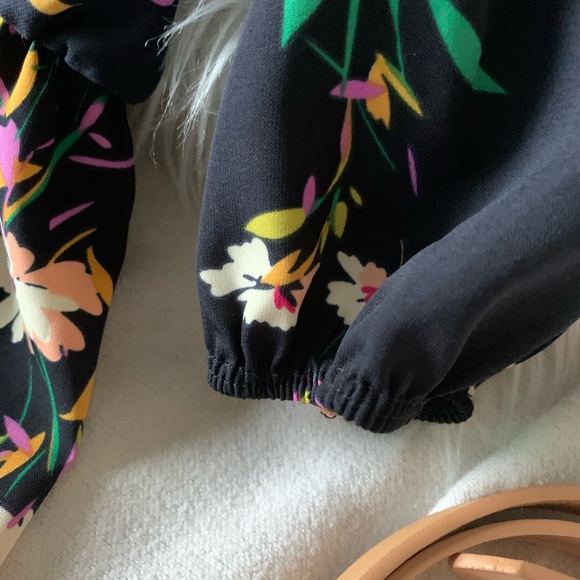 Gilli 3/4 Sleeve Wrap V-Neck Navy Floral Playsuit - Picture 4 of 12